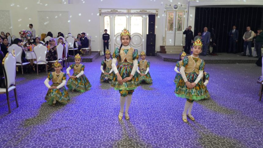 Сизлар борки, олам мунаввар